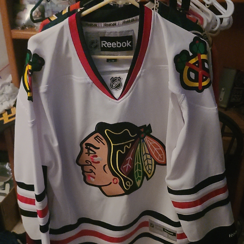 Chicago Blackhawks Reebok NHL jersey